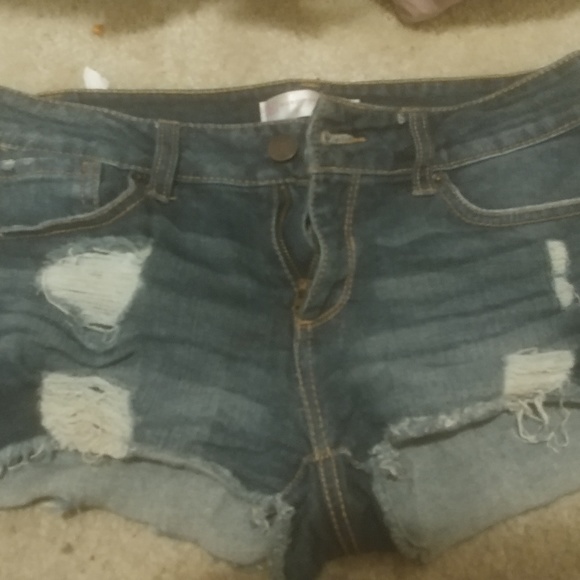 Shorts - Picture 2 of 2